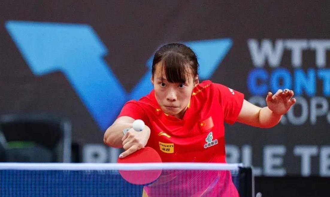 国乒轻松击败中国女排晋级半决赛，竞技爆发！