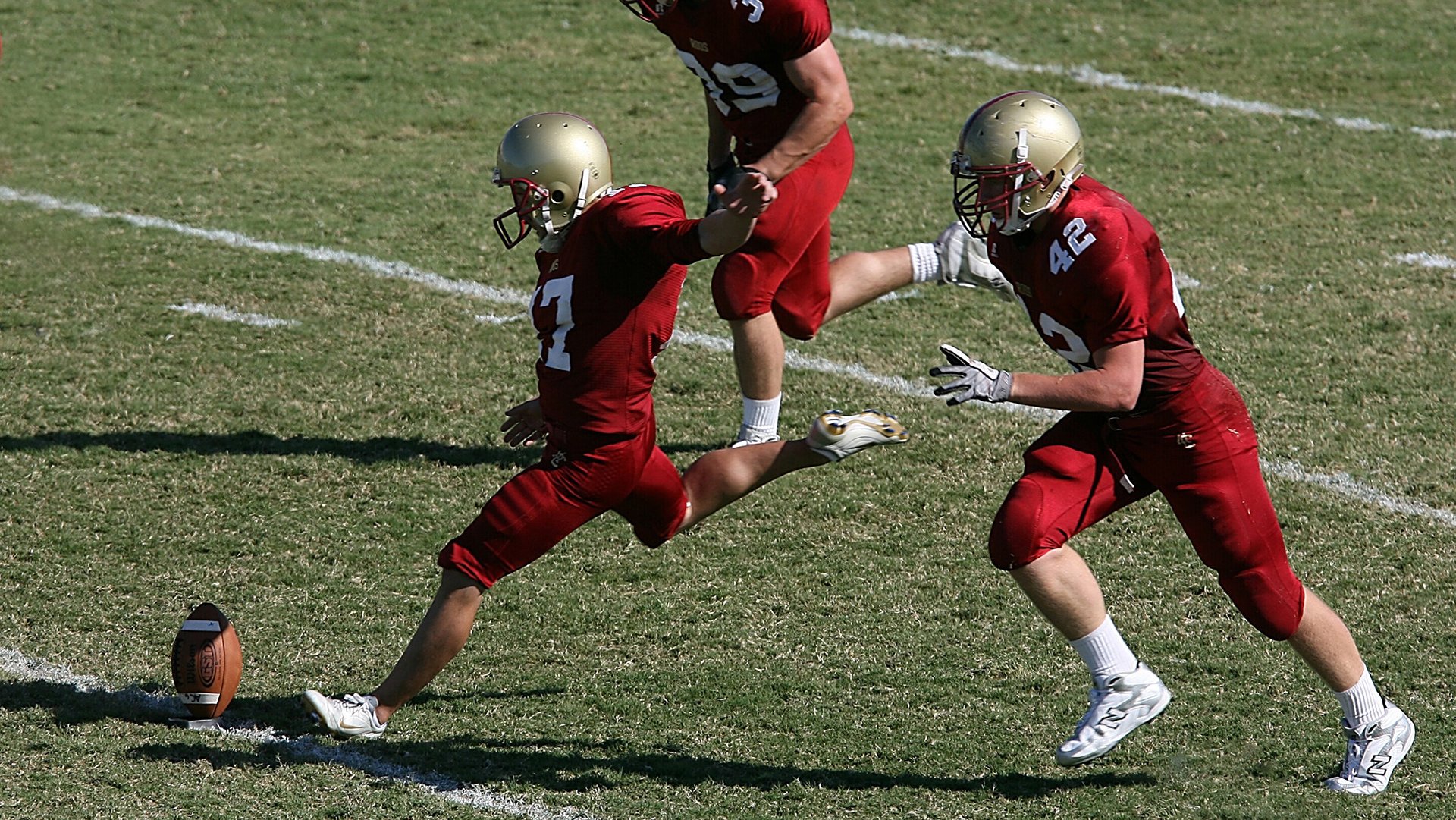 C罗重返赛场，刷新纪录首场状态出色，德国队观众沸腾！上演精彩一战